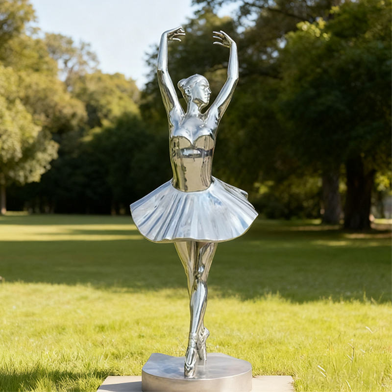 Escultura de acero inoxidable de mujer bailarina pulida con espejo personalizado de tamaño natural