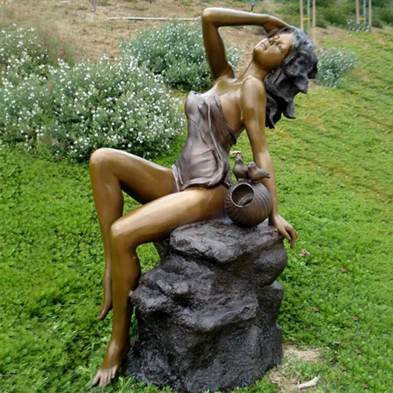 Escultura femenina desnuda de bronce contemporánea de tamaño natural