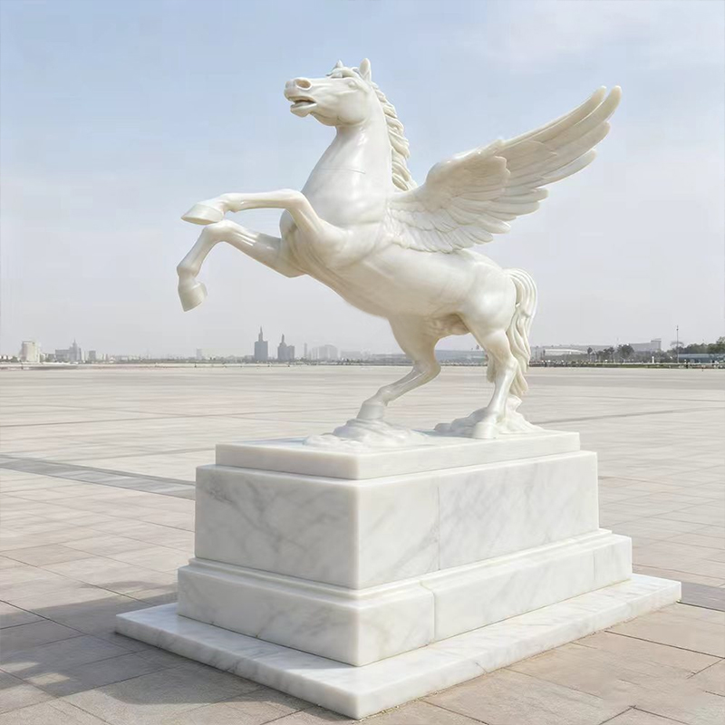 Escultura de Pegaso con forma de animal de mármol