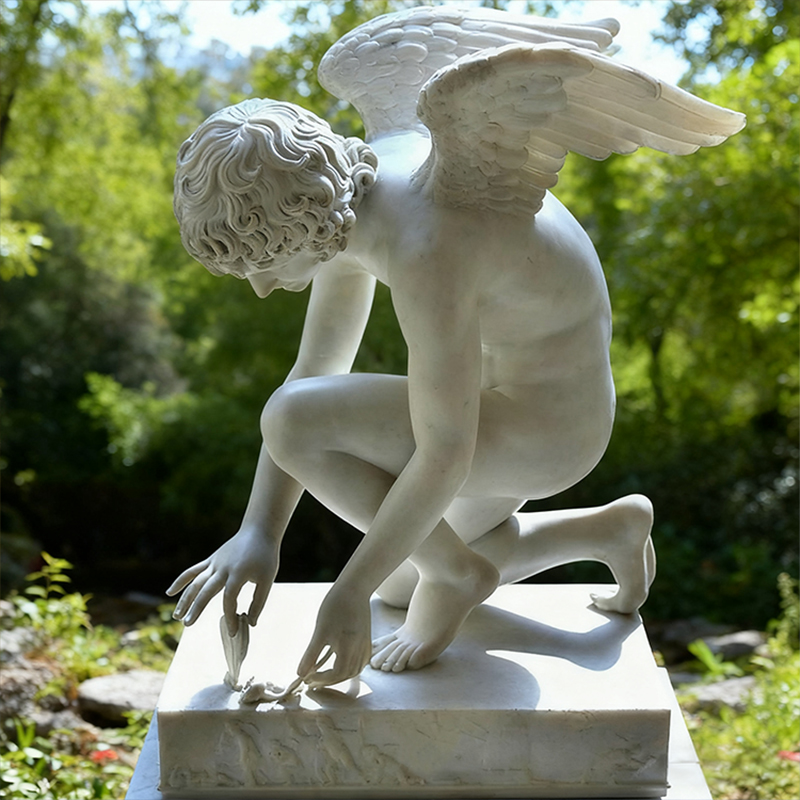 Escultura humana de mármol ángel alado