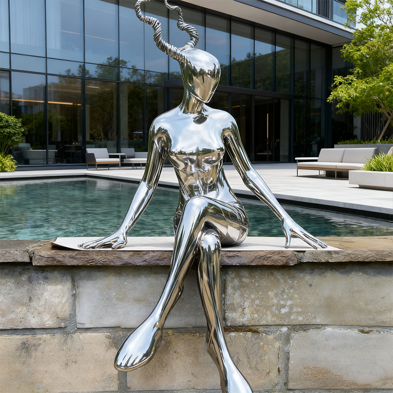 Escultura de figura abstracta de espejo de ciervo espiritual