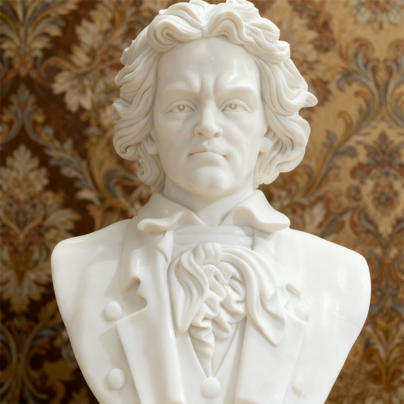 Busto de Beethoven de mármol blanco