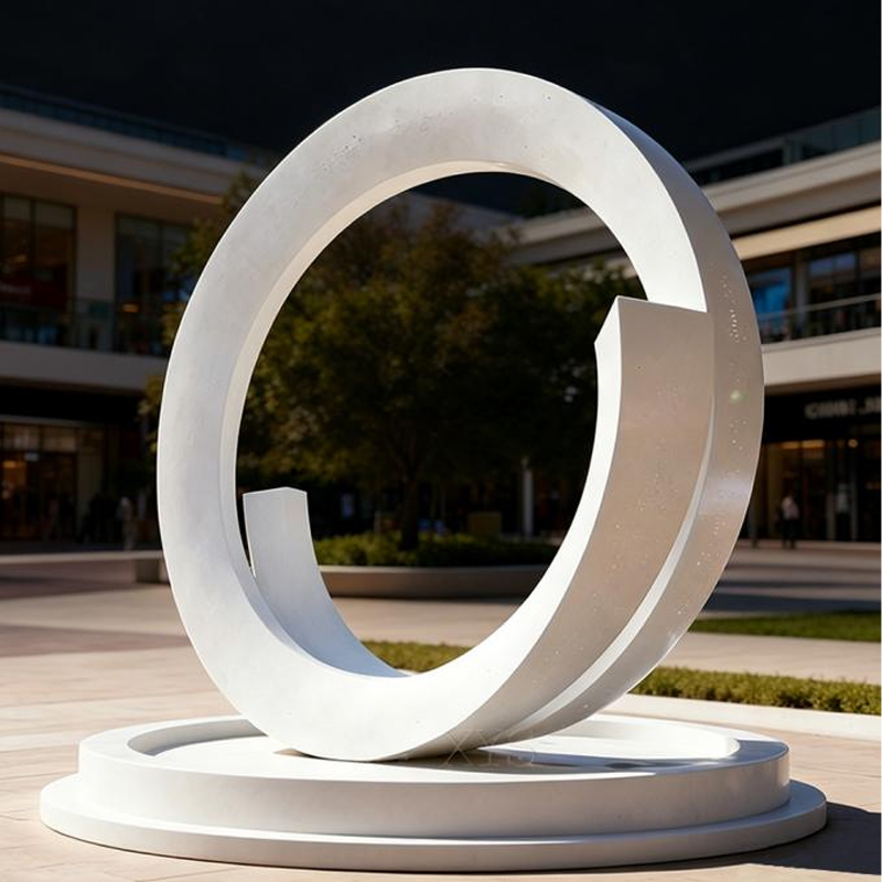 Escultura de acero inoxidable con anillo Mobius de doble apertura blanco