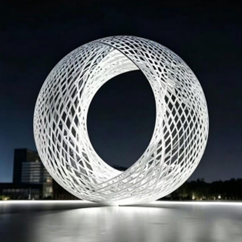 Escultura de acero inoxidable con anillo hueco Mobius