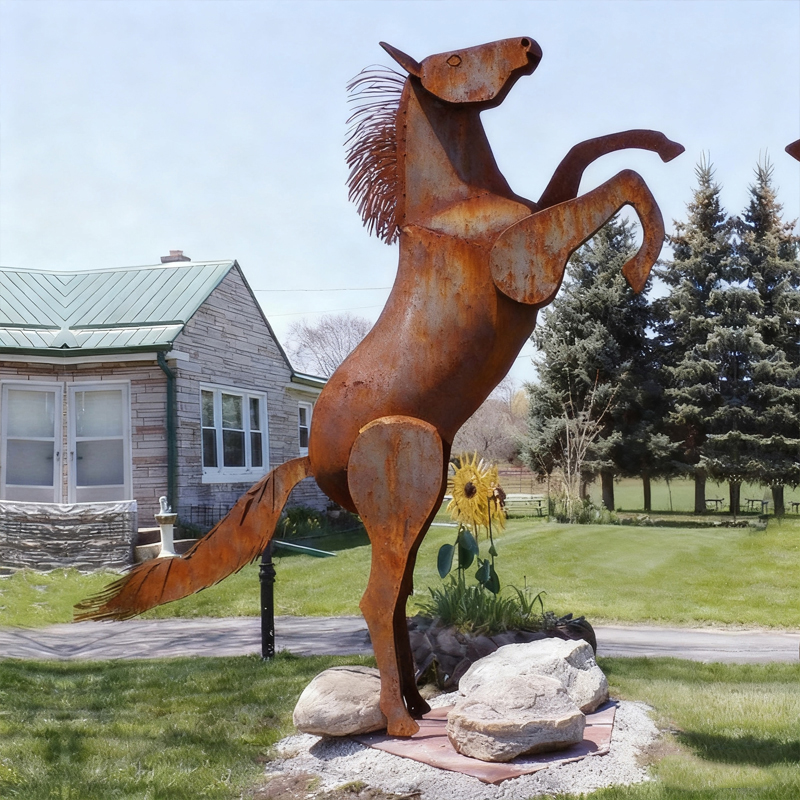 Escultura de acero corten: arte en acero resistente a la intemperie que dura más de 50 años